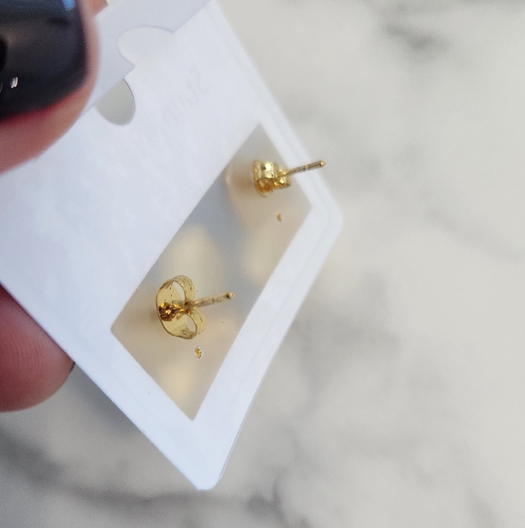 Gold and Green Enamel Flower Stud Earrings - Picture 2 of 8